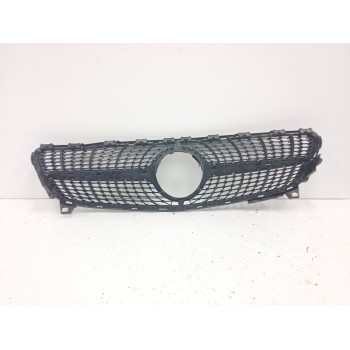 Recambio de rejilla delantera para mercedes-benz clase a (w176) a 180 (176.042) referencia OEM IAM A1768881760  