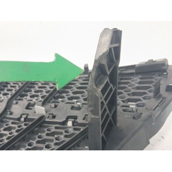 Recambio de rejilla delantera para mercedes-benz clase a (w176) a 180 (176.042) referencia OEM IAM A1768881760  