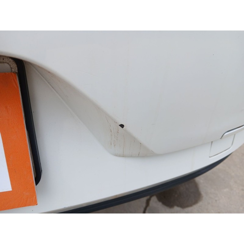 PARAGOLPES TRASERO