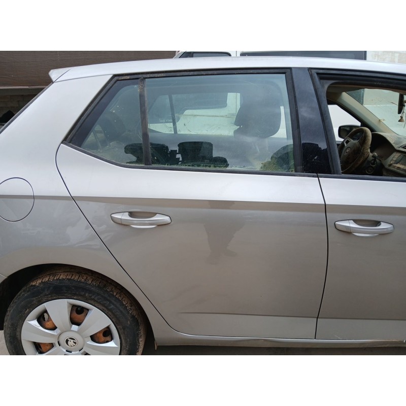 Recambio de puerta trasera derecha para skoda fabia iii (nj3) 1.0 referencia OEM IAM   
