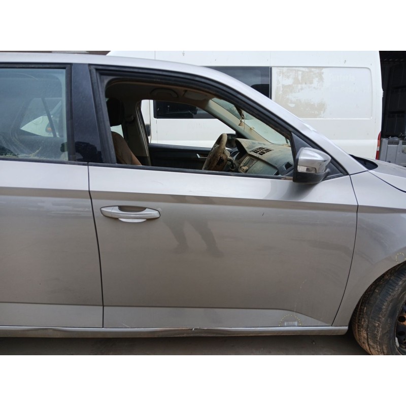 Recambio de puerta delantera derecha para skoda fabia iii (nj3) 1.0 referencia OEM IAM   