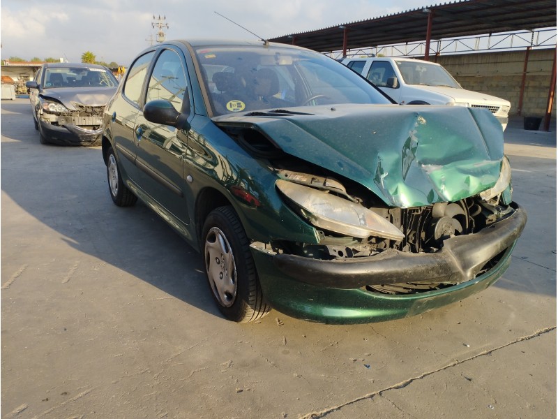 PEUGEOT 206 BERLINA