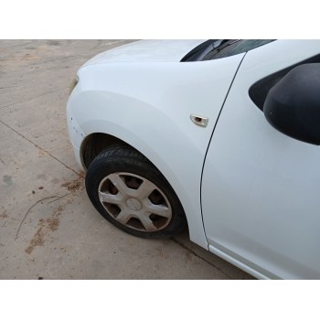 Recambio de aleta delantera izquierda para dacia sandero ii (b8_) 1.5 dci 75 / blue dci 75 (b8jw, b8m4, b8ah, b8m7, b8m6) refere