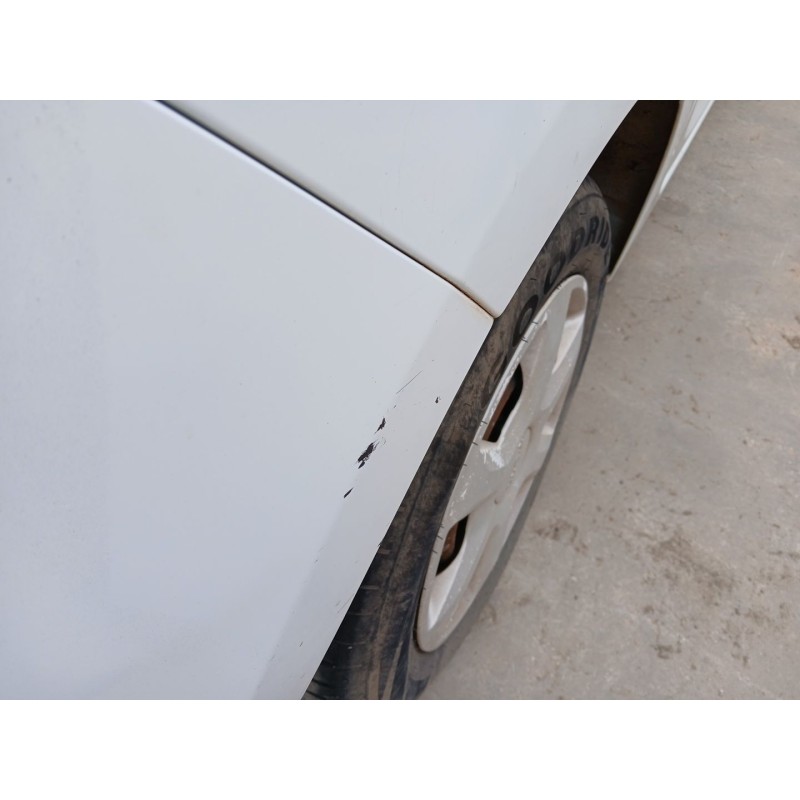 PARAGOLPES TRASERO