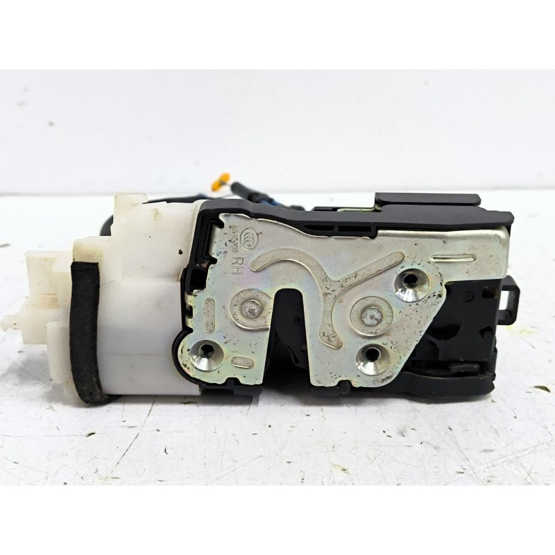 Recambio de cerradura puerta trasera derecha para hyundai tucson (tl, tle) 1.7 crdi referencia OEM IAM 81420D7510  