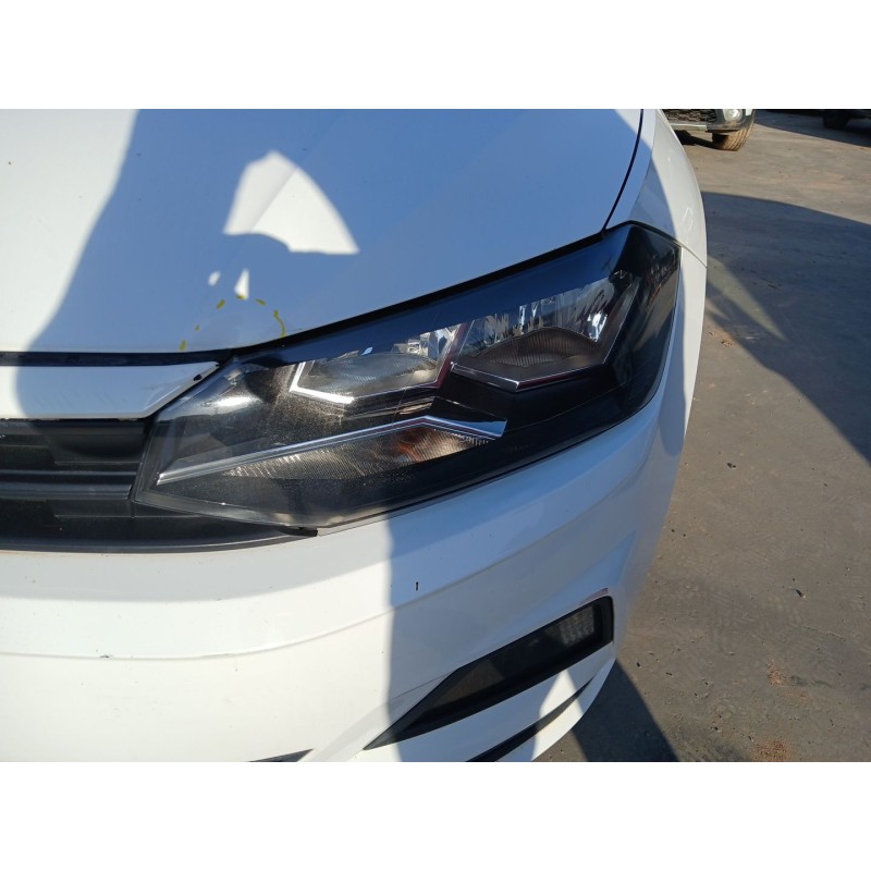 Recambio de faro izquierdo para volkswagen polo vi (aw1, bz1, ae1) 1.0 referencia OEM IAM   