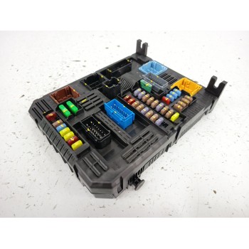 Recambio de caja reles / fusibles para peugeot rifter 1.5 bluehdi 100 referencia OEM IAM 9832880680  
