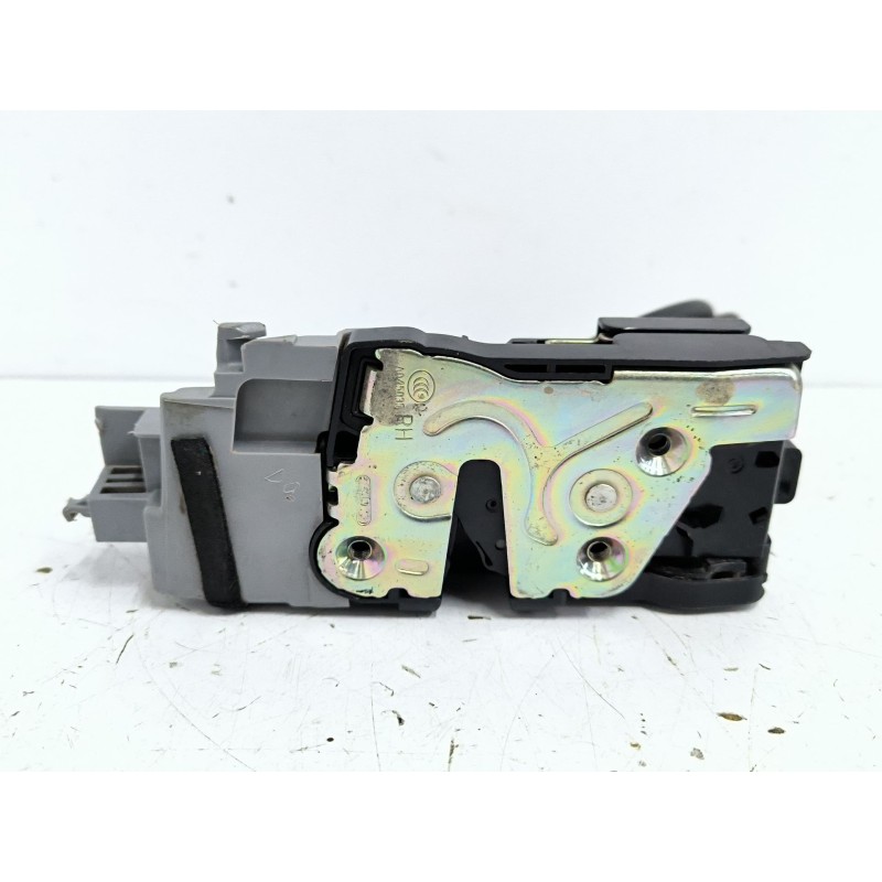 Recambio de cerradura puerta delantera derecha para hyundai tucson (tl, tle) 1.7 crdi referencia OEM IAM 81320D7500 A045035 