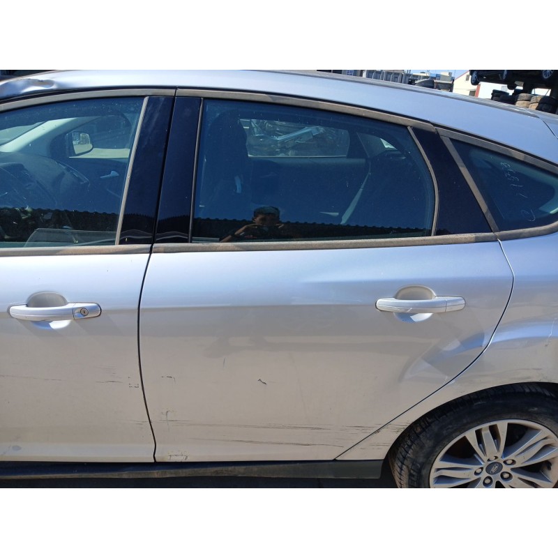 Recambio de puerta trasera izquierda para ford focus iii 1.6 ti referencia OEM IAM   