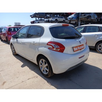 peugeot 208 del año 2015