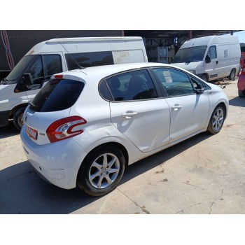 peugeot 208 del año 2015