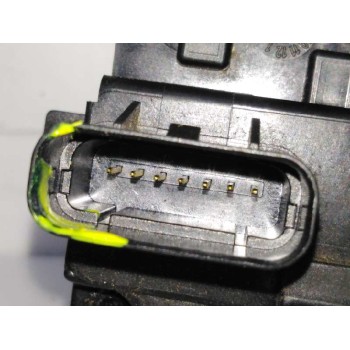 Recambio de cerradura puerta trasera derecha para kia cee´d 1.4 cat referencia OEM IAM 814201H000  