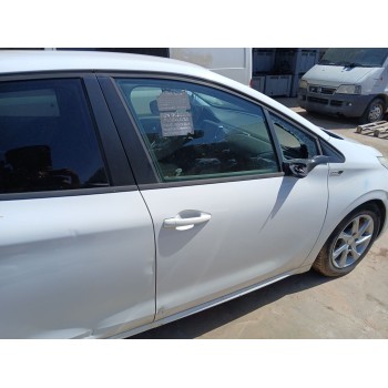 Recambio de puerta delantera derecha para peugeot 208 referencia OEM IAM   