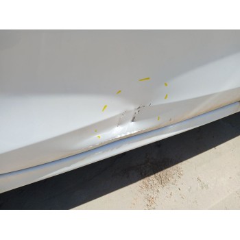 Recambio de puerta trasera derecha para peugeot 208 referencia OEM IAM   