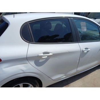 Recambio de puerta trasera derecha para peugeot 208 referencia OEM IAM   