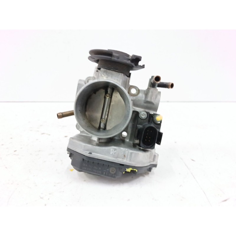 Recambio de caja mariposa para audi a3 (8l1) 1.8 referencia OEM IAM 06A133064M  