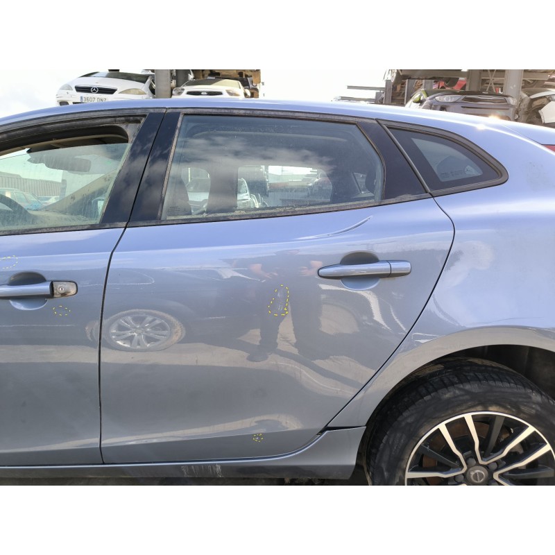 Recambio de puerta trasera izquierda para volvo v40 hatchback (525) t2 referencia OEM IAM 32321999 31278442 