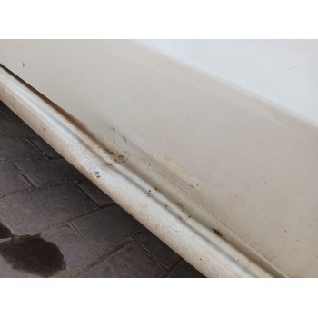 Recambio de puerta delantera izquierda para audi a1 (8x1, 8xk) 1.6 tdi referencia OEM IAM 8X3831051B  