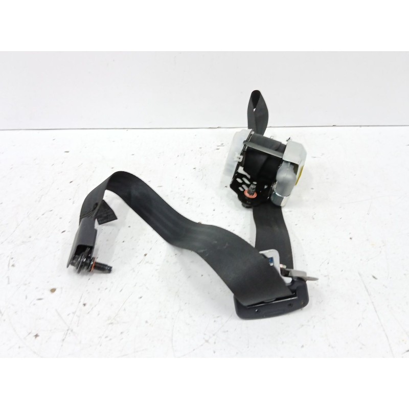 Recambio de cinturon seguridad delantero derecho para kia rio iii (ub) 1.2 cvvt referencia OEM IAM 888701W600 888801W600 