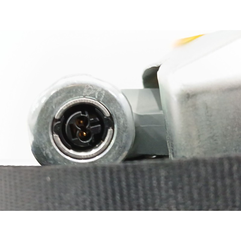 CINTURON SEGURIDAD DELANTERO DERECHO 888801W600