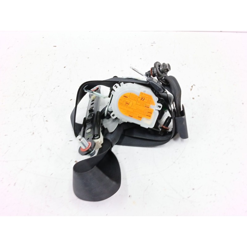 CINTURON SEGURIDAD DELANTERO IZQUIERDO 888801W600