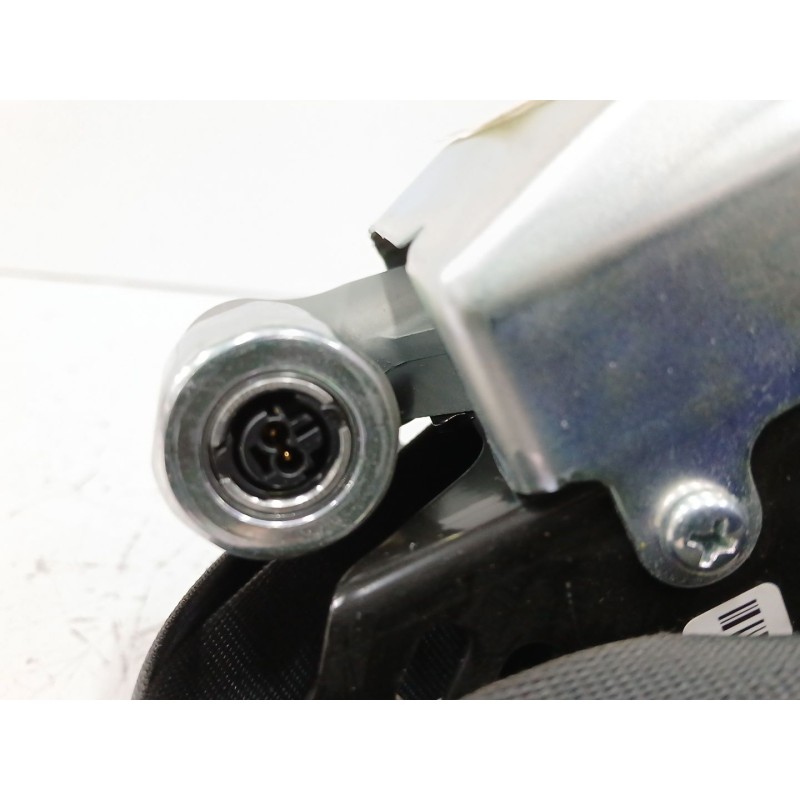 CINTURON SEGURIDAD DELANTERO IZQUIERDO 888801W600