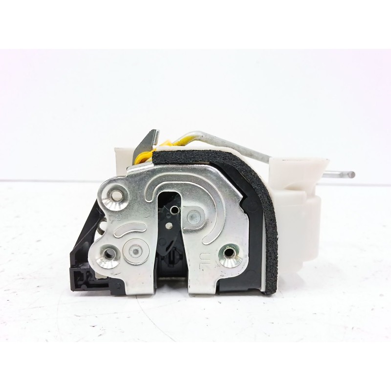 Recambio de cerradura puerta delantera izquierda para kia rio iii (ub) 1.2 cvvt referencia OEM IAM 813111W030  