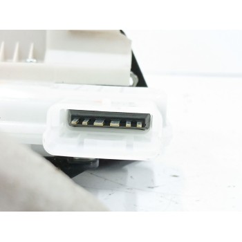 Recambio de cerradura puerta delantera izquierda para kia rio iii (ub) 1.2 cvvt referencia OEM IAM 813111W030  