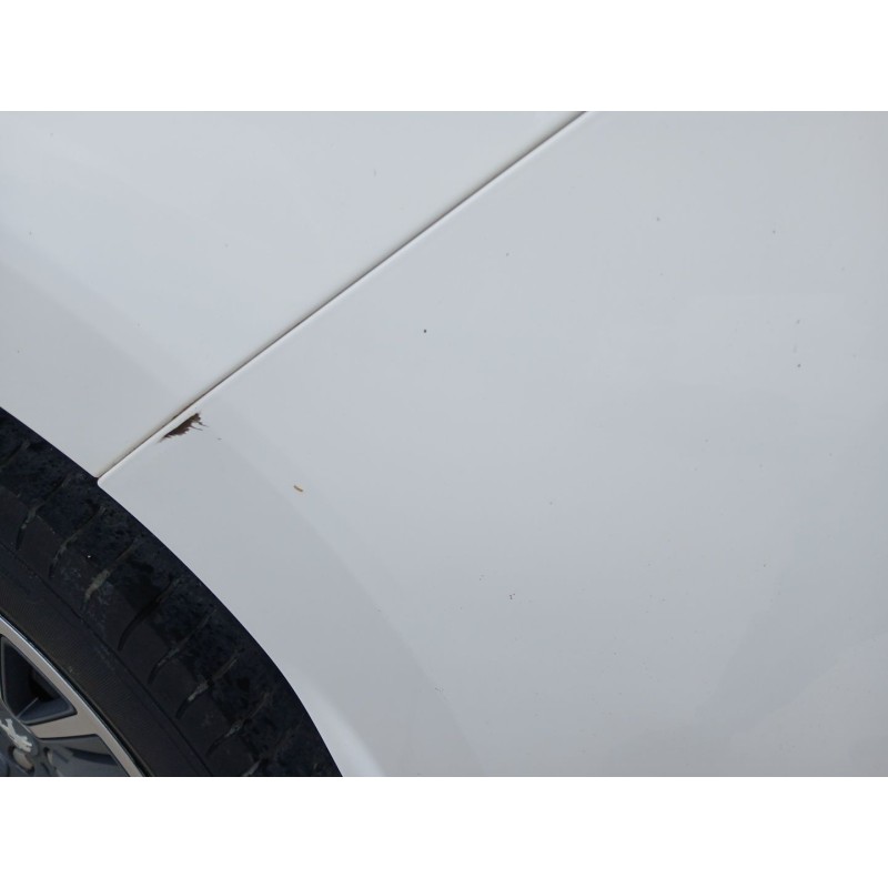 PARAGOLPES TRASERO