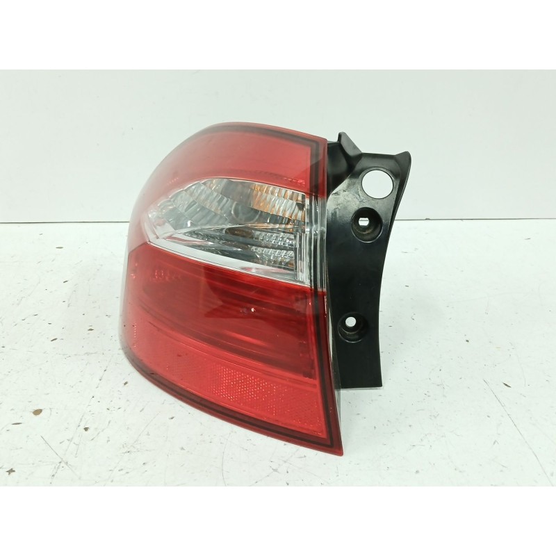 Recambio de piloto trasero izquierdo para kia rio iii (ub) 1.2 cvvt referencia OEM IAM 924011W2  