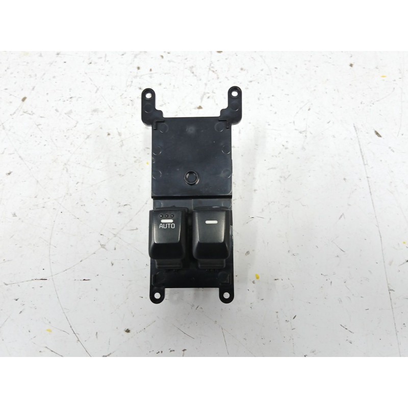 Recambio de mando elevalunas delantero izquierdo para kia rio iii (ub) 1.2 cvvt referencia OEM IAM 935701W001  