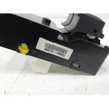 Recambio de mando elevalunas delantero izquierdo para kia rio iii (ub) 1.2 cvvt referencia OEM IAM 935701W001  