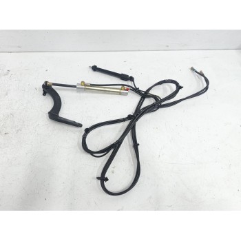 AMORTIGUADORES MALETERO / PORTON A1647400718 