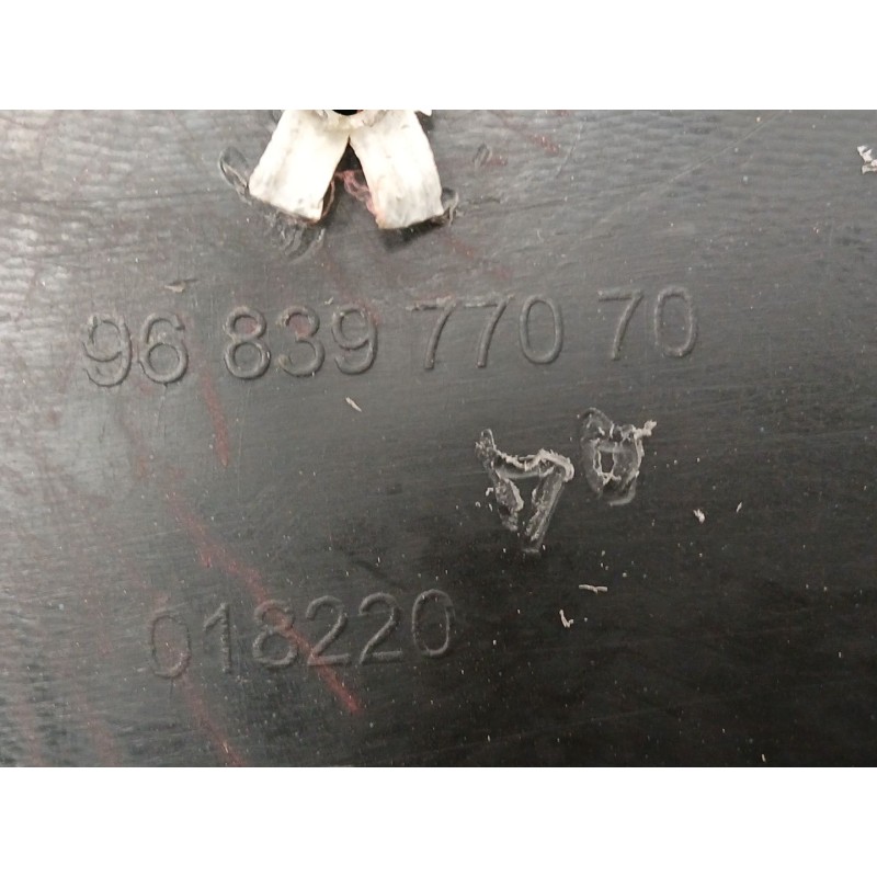PARAGOLPES TRASERO 7410KY