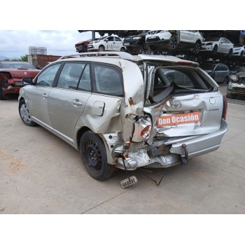 toyota avensis station wagon (_t25_) del año 2003