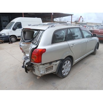 toyota avensis station wagon (_t25_) del año 2003