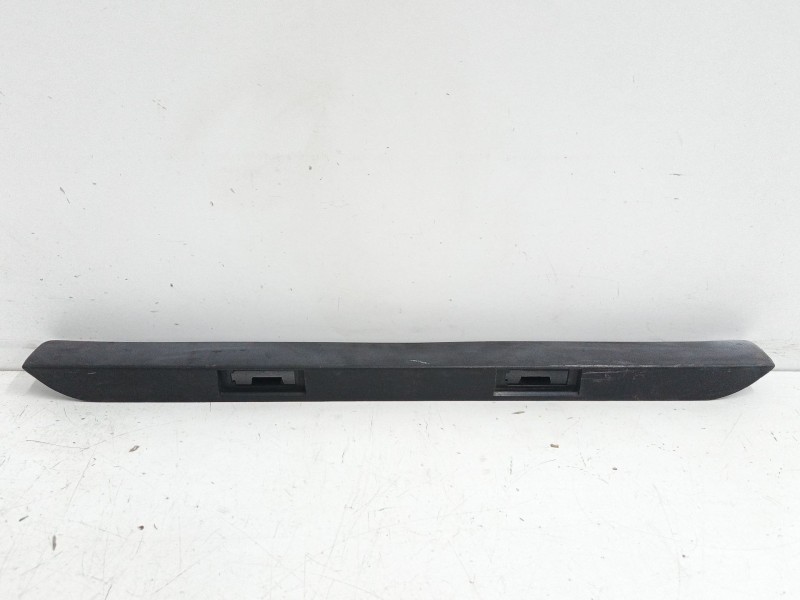 Recambio de molduras traseras para peugeot boxer kombi (rs3000)(333) 2.2 hdi fap cat referencia OEM IAM 1307272070  