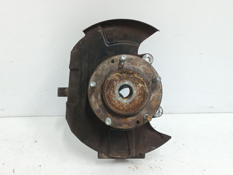 Recambio de mangueta delantera derecha para kia sorento i (jc) 2.5 crdi referencia OEM IAM   