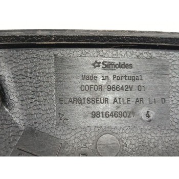 Recambio de aletin trasero derecho para peugeot rifter 1.5 bluehdi 100 referencia OEM IAM 9816469077  