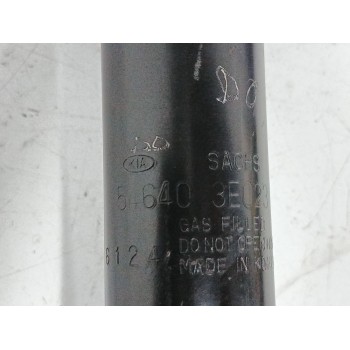 Recambio de amortiguador delantero derecho para kia sorento i (jc) 2.5 crdi referencia OEM IAM 546403E023  