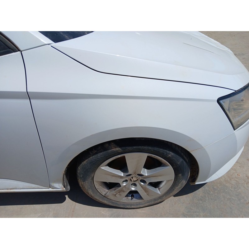 Recambio de aleta delantera derecha para skoda fabia iii (nj3) 1.0 referencia OEM IAM   