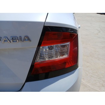 PILOTO TRASERO DERECHO 6V6945112 
