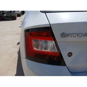 Recambio de piloto trasero izquierdo para skoda fabia iii (nj3) 1.0 referencia OEM IAM 6V6945111  