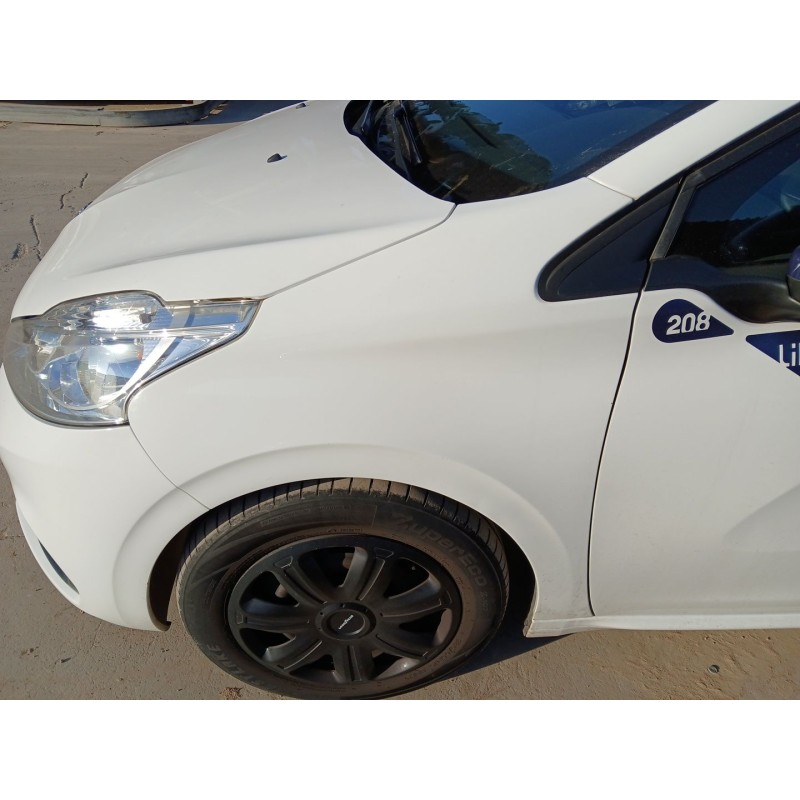 Recambio de aleta delantera izquierda para peugeot 208 i (ca_, cc_) 1.0 referencia OEM IAM   