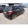 toyota auris (_e15_) del año 2010