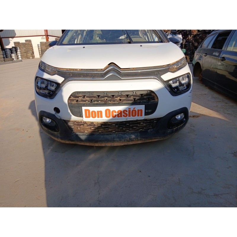 Recambio de paragolpes delantero para citroën c3 iii (sx) 1.2 thp 110 referencia OEM IAM   