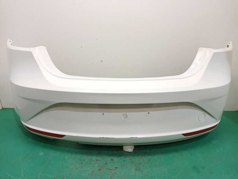 Recambio de paragolpes trasero para seat leon (1p1) 1.4 tsi referencia OEM IAM 1P0807421GRU  