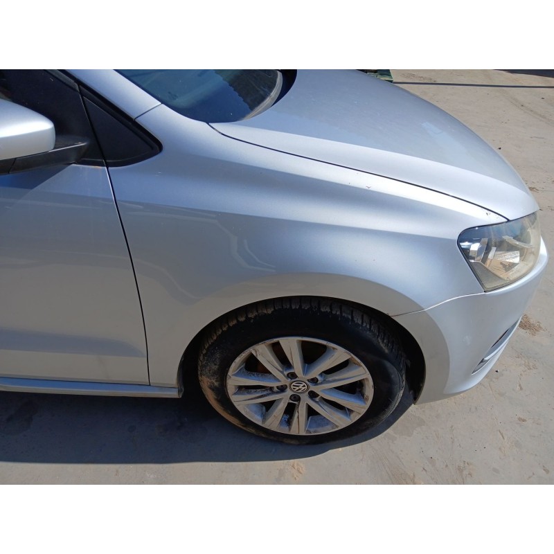 Recambio de aleta delantera derecha para volkswagen polo v (6r1, 6c1) 1.2 tsi 16v referencia OEM IAM   