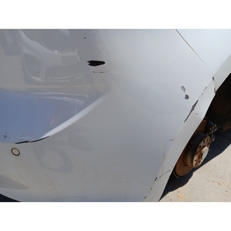 PARAGOLPES TRASERO