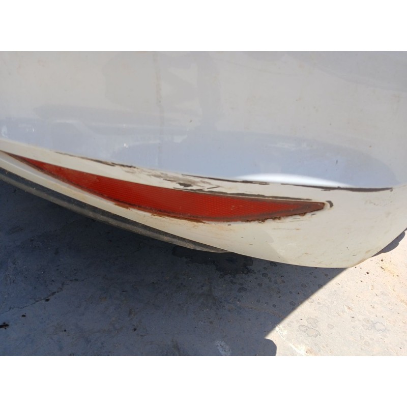 PARAGOLPES TRASERO